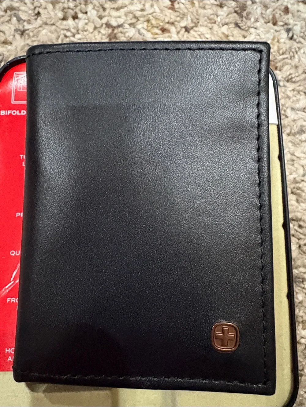 SwissGear Black Leather Bifold Card Holder with Metal Logo